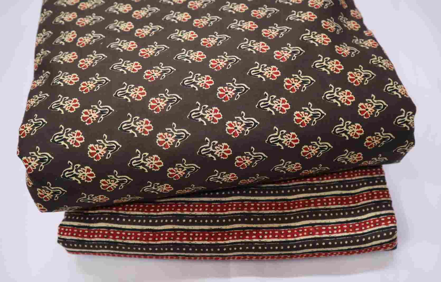 Screen Printed Pure Cotton Fabric Set ( Top and bottom 2.5 meter each )