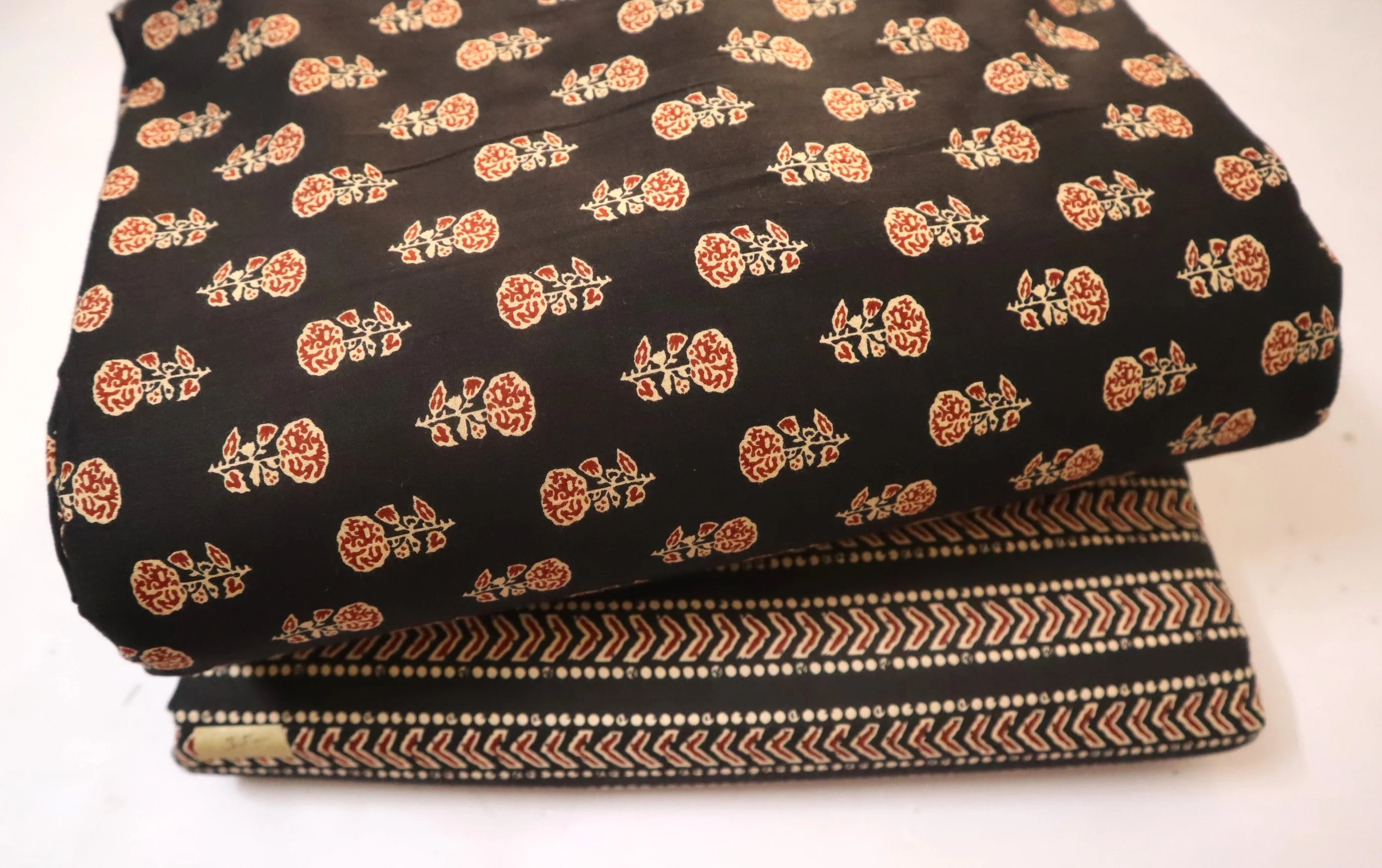 Screen Printed Pure Cotton Fabric Set ( Top and bottom 2.5 meter each )