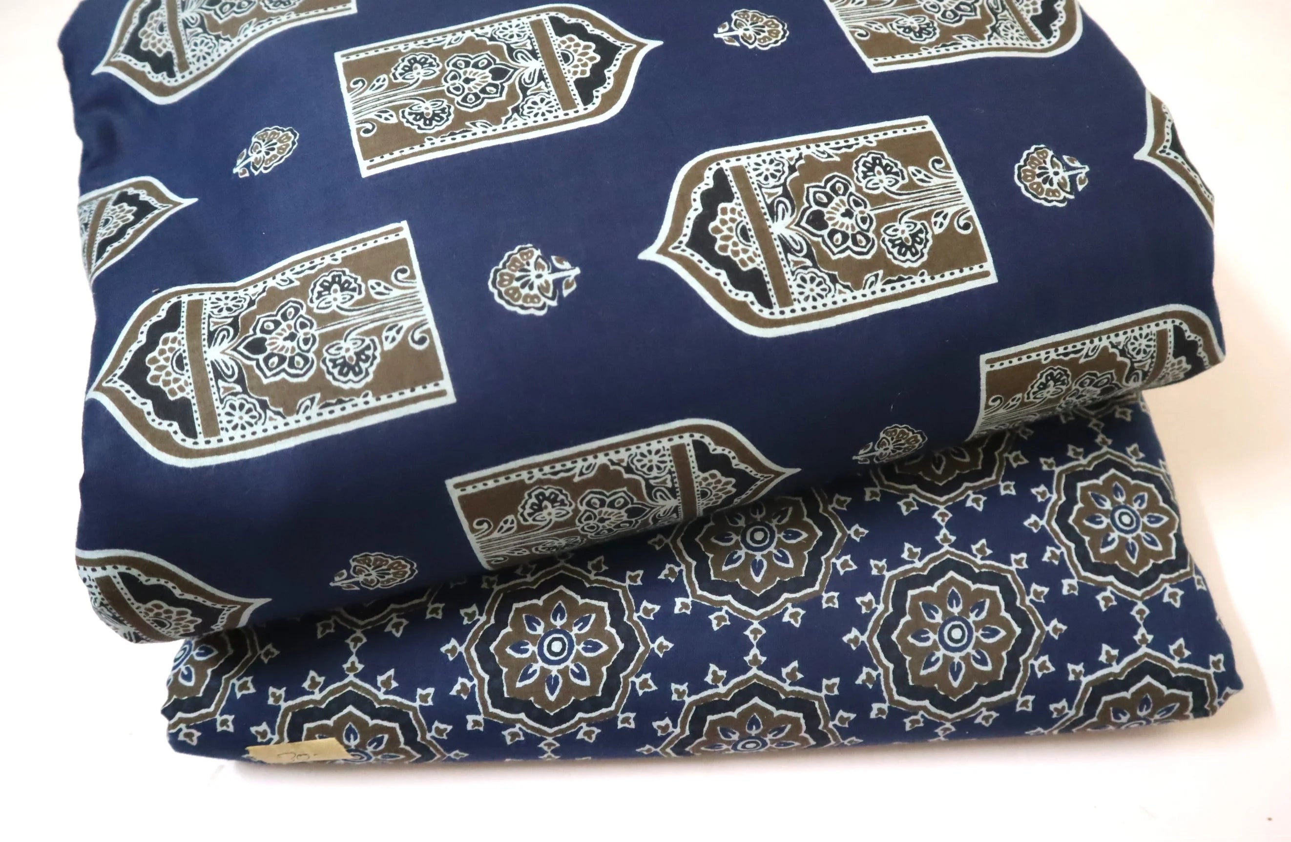 Screen Printed Pure Cotton Fabric Set ( Top and bottom 2.5 meter each )