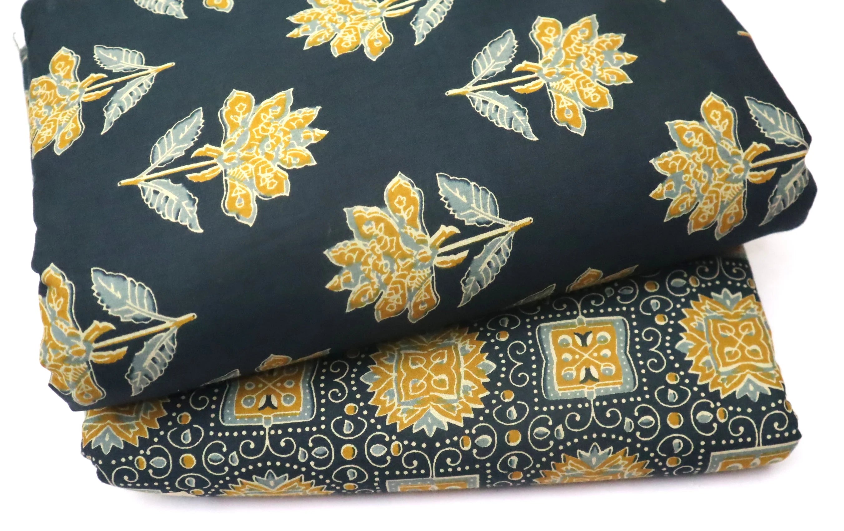 Screen Printed Pure Cotton Fabric Set ( Top and bottom 2.5 meter each )
