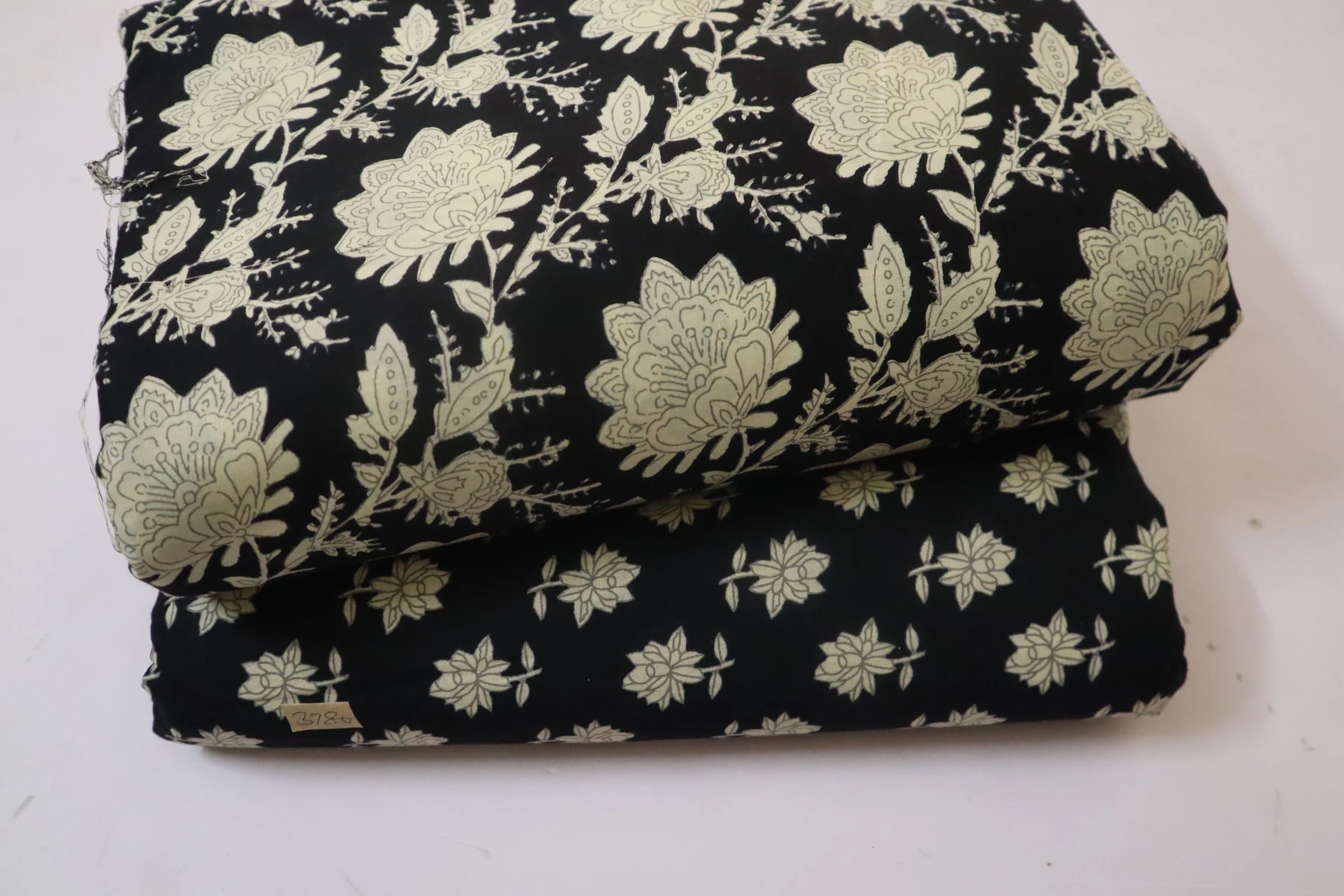 Screen Printed Pure Cotton Fabric Set ( Top and bottom 2.5 meter each )