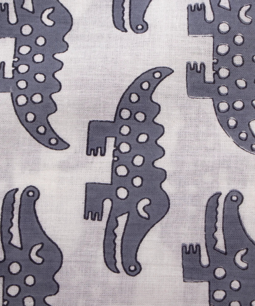 Jaipuri Screen White Grey Crocodile Animal Printed Pure Cotton Fabric