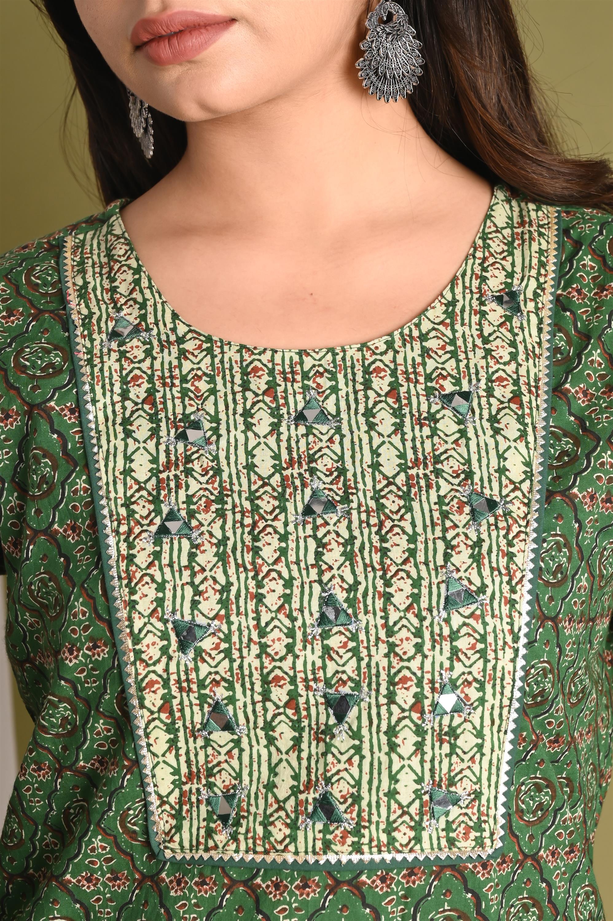 Screen Dark Green Printed Pure Cotton Kurti With Pant Set