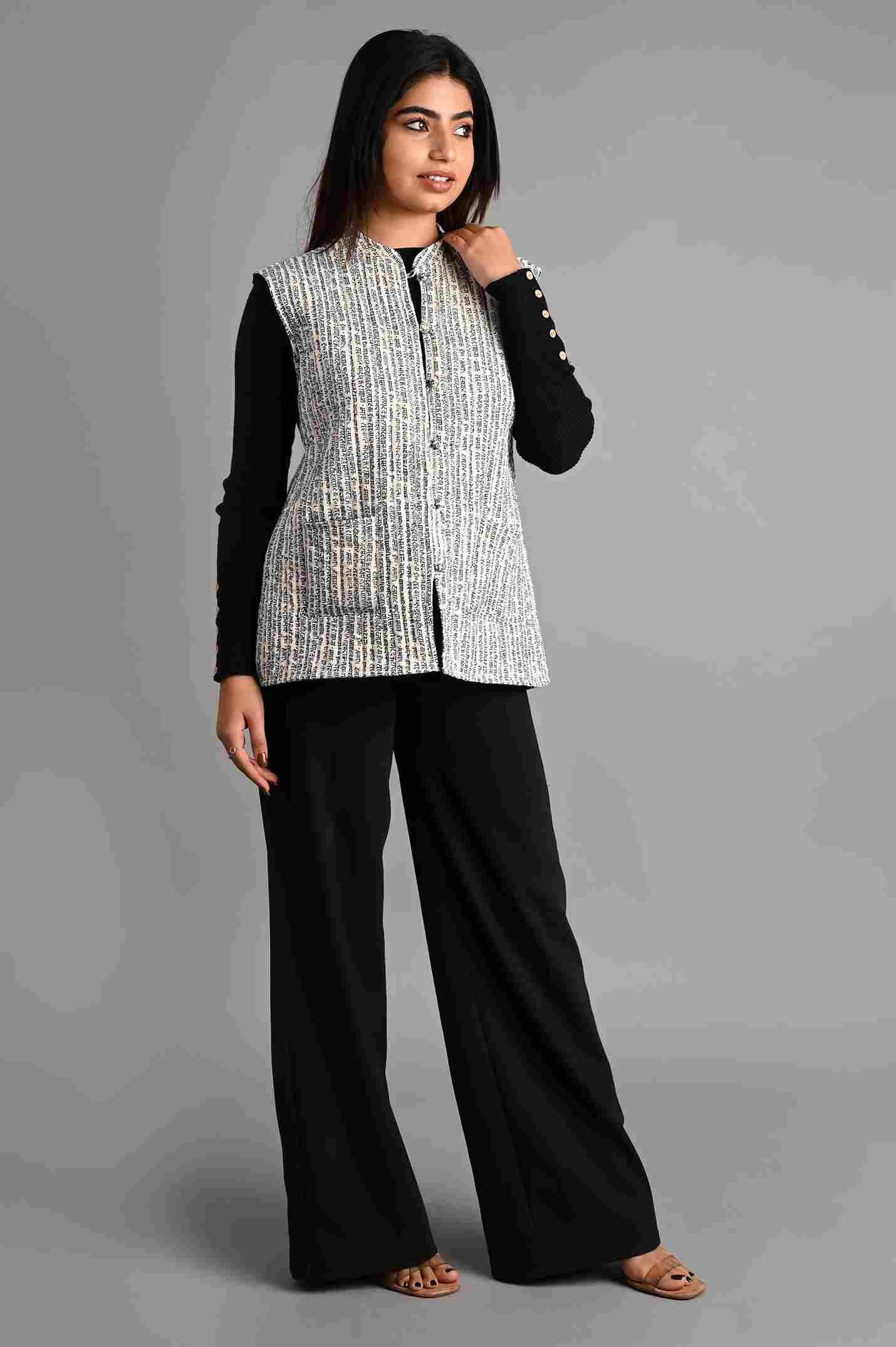 Winter White & Black Sleeveless Reversible Jaipuri Cotton Quilted Jackets For Women
