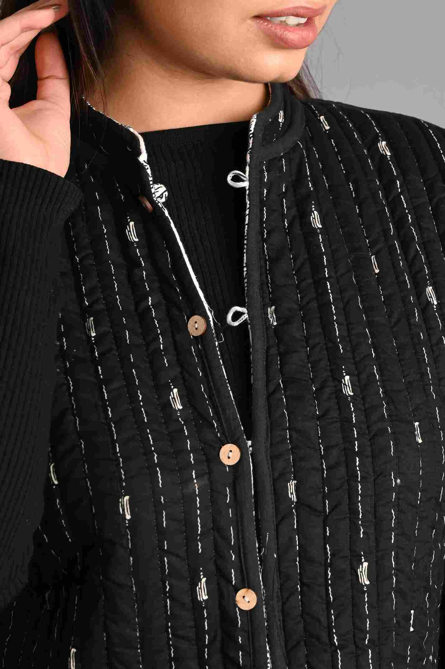 Winter White & Black Sleeveless Reversible Jaipuri Cotton Quilted Jackets For Women