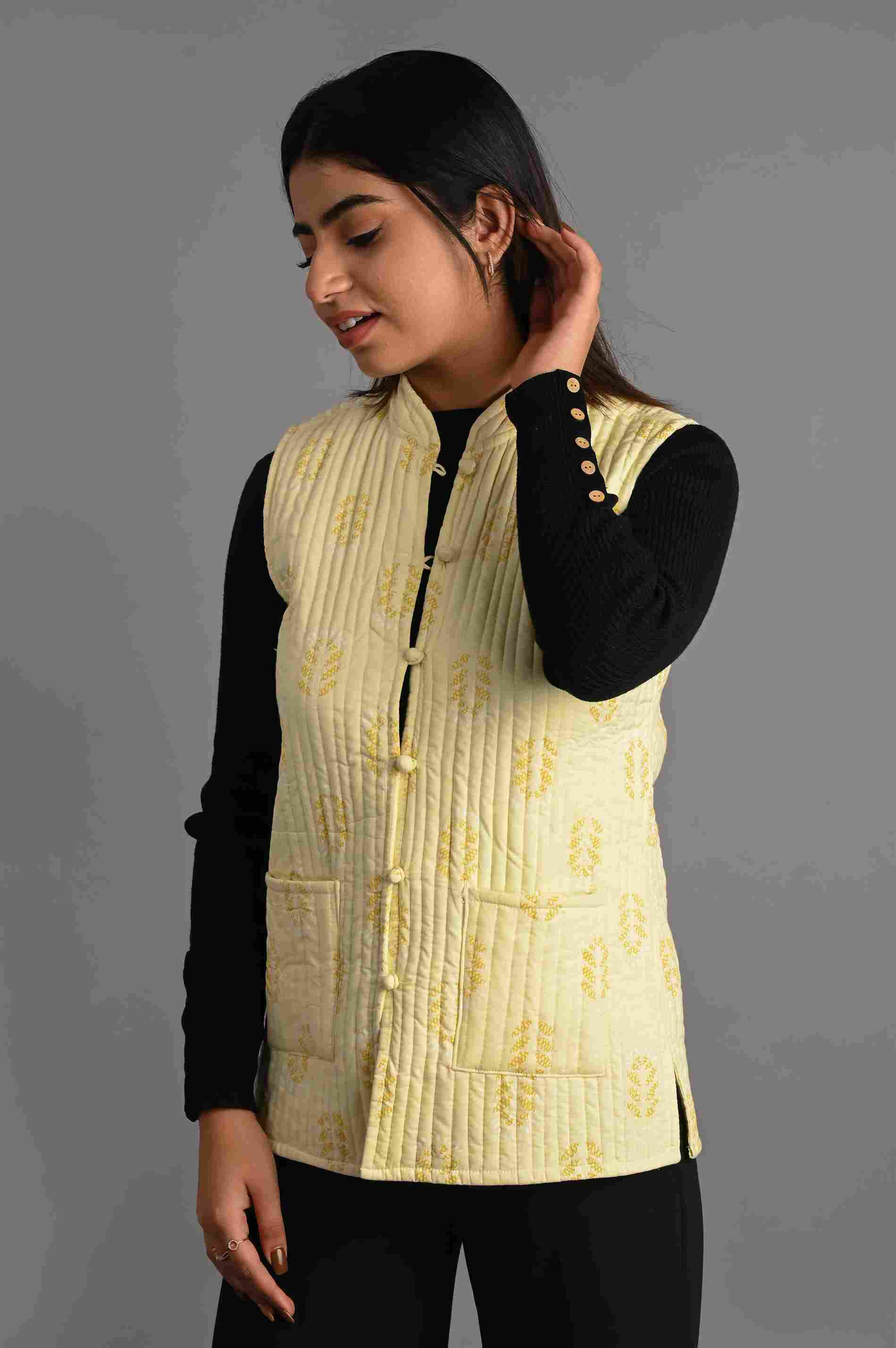 Winter Yellow Sleeveless Reversible Jaipuri Cotton Quilted Jackets For Women
