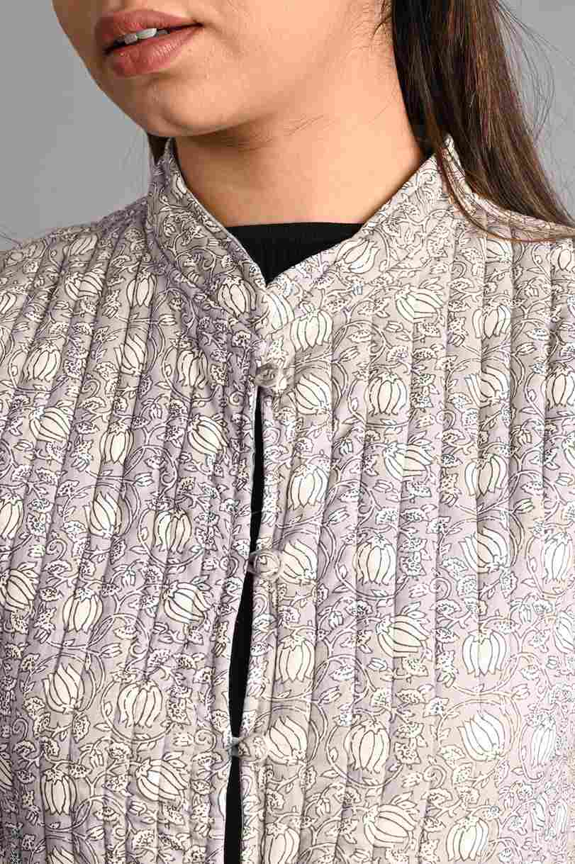 Winter Grey Sleeveless Reversible Jaipuri Cotton Quilted Jackets For Women